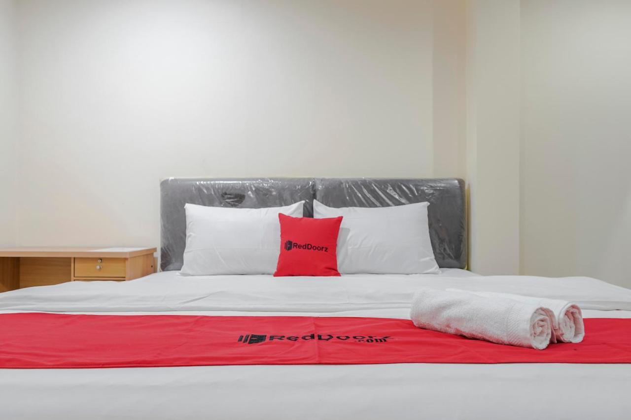 Reddoorz @ Jalan Biak Roxy Jakarta Ngoại thất bức ảnh