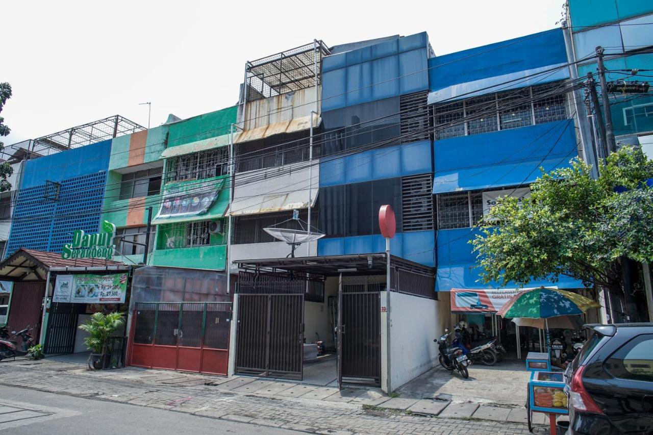 Reddoorz @ Jalan Biak Roxy Jakarta Ngoại thất bức ảnh